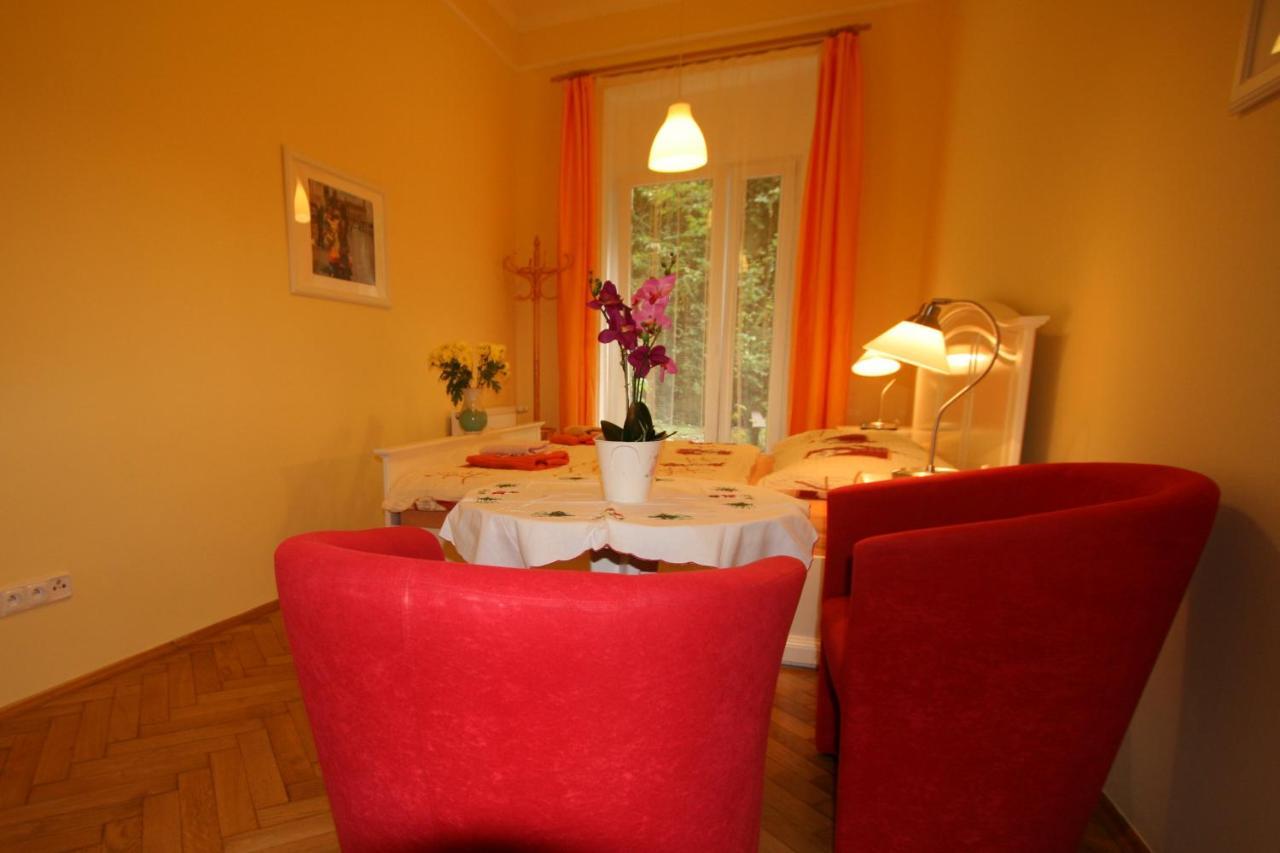 Apartment No. 12 Trziste 29 Karlovy Vary Exterior foto