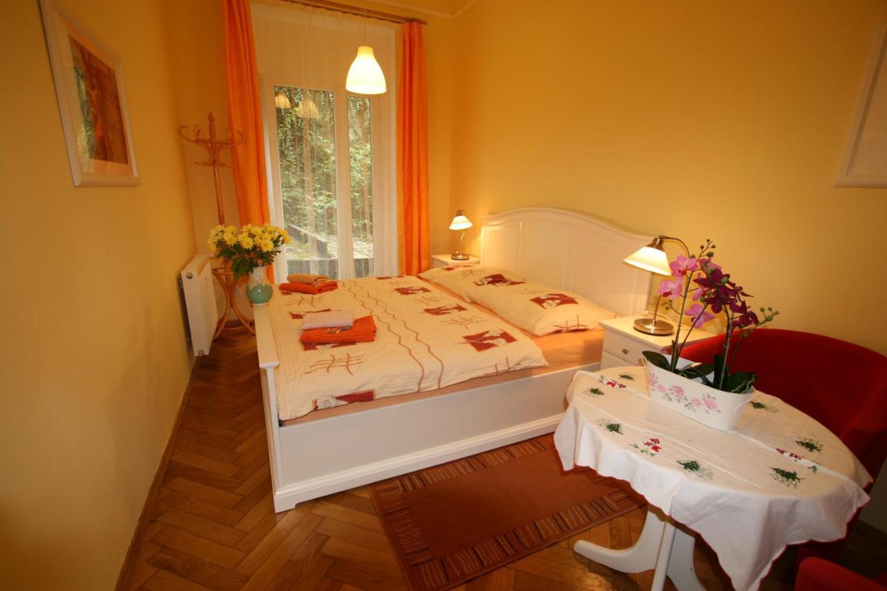 Apartment No. 12 Trziste 29 Karlovy Vary Exterior foto